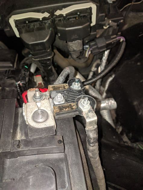 2011 f250 6.7 powerstroke high current battery junction box|ford powerstroke battery junction problems.